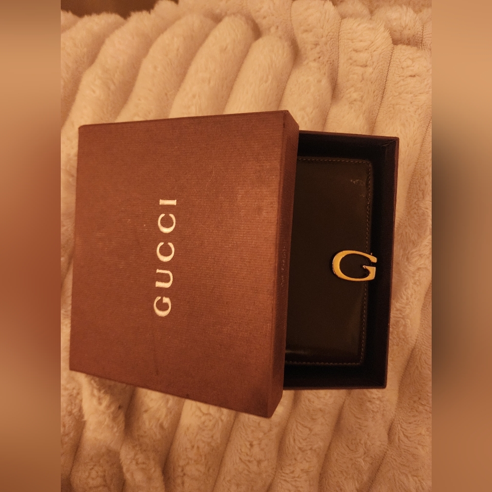 Vintage Gucci Bifold Wallet - Picture 11 of 14
